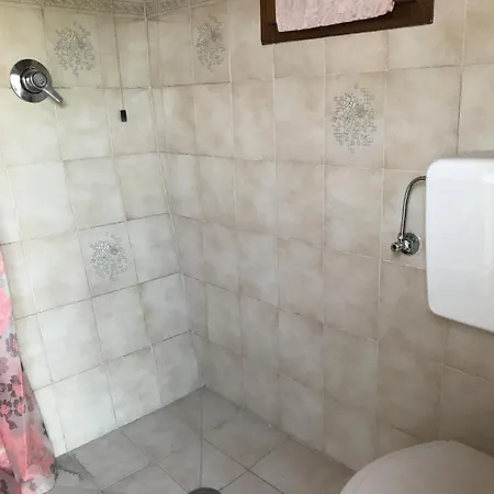La Casa Di Alide Tatil Evi
